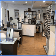 centralopticabenavente.com