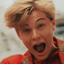 v-o-g-u-e-i-s-a-r-t.tumblr.com